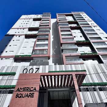 Apartamento em Praia Grande, bairro Guilhermina