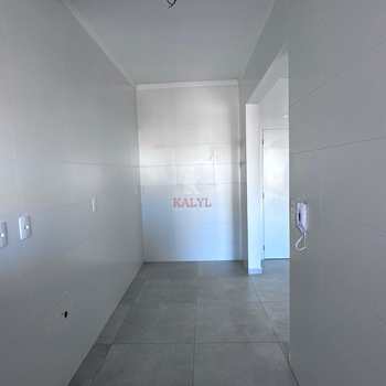 Apartamento em Praia Grande, bairro Guilhermina