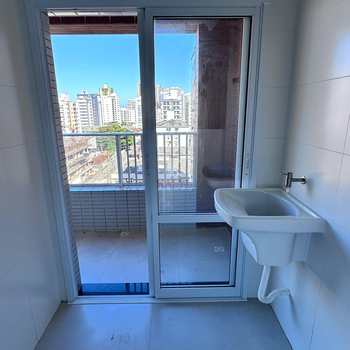 Apartamento em Praia Grande, bairro Guilhermina