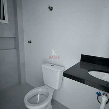 Apartamento em Praia Grande, bairro Guilhermina