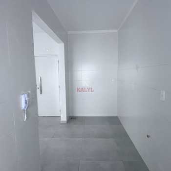 Apartamento em Praia Grande, bairro Guilhermina