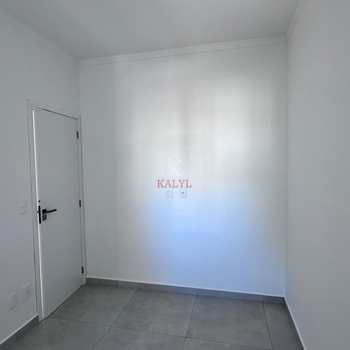 Apartamento em Praia Grande, bairro Guilhermina