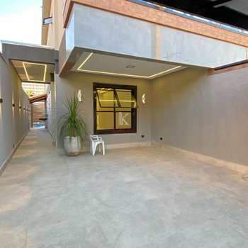 Sobrado em Praia Grande, bairro Balneário Maracanã