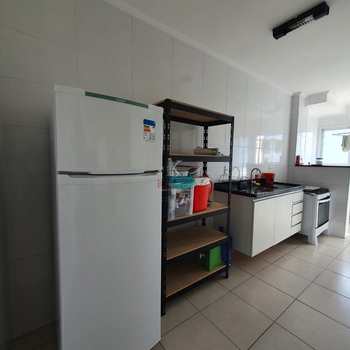 Apartamento em Praia Grande, bairro Guilhermina