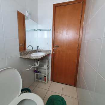 Apartamento em Praia Grande, bairro Guilhermina