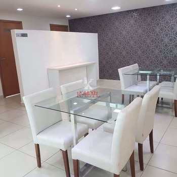 Apartamento em Praia Grande, bairro Guilhermina