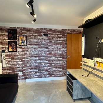 Apartamento em Praia Grande, bairro Canto do Forte