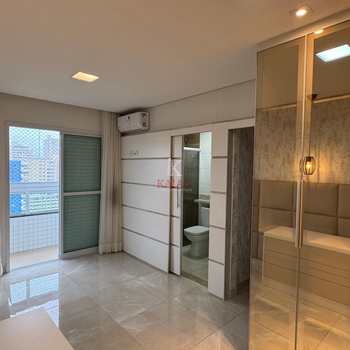 Apartamento em Praia Grande, bairro Canto do Forte