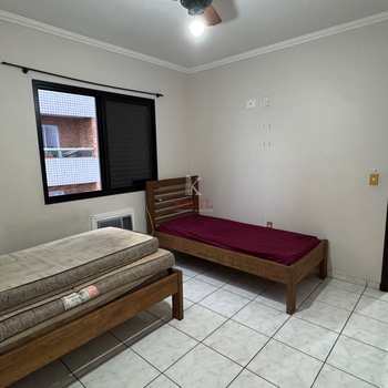 Apartamento em Praia Grande, bairro Canto do Forte