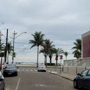 Casa em Praia Grande, bairro Mirim
