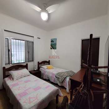 Casa em Praia Grande, bairro Mirim