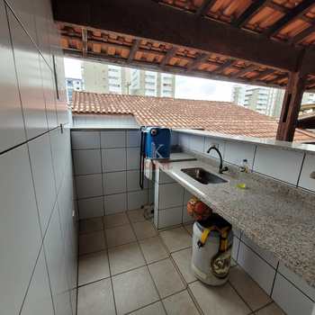 Casa em Praia Grande, bairro Mirim