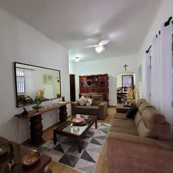Casa em Praia Grande, bairro Mirim