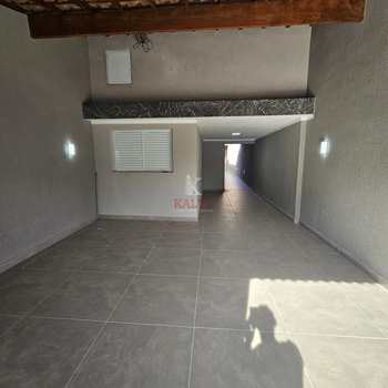 Casa em Praia Grande, bairro Mirim