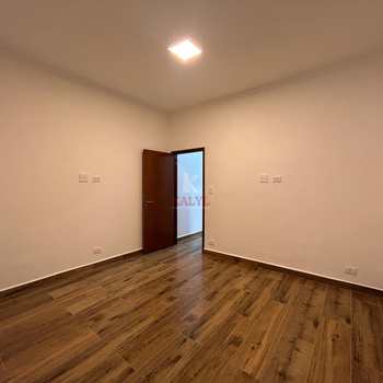 Casa em Praia Grande, bairro Tupi