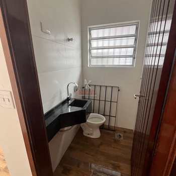 Casa em Praia Grande, bairro Tupi
