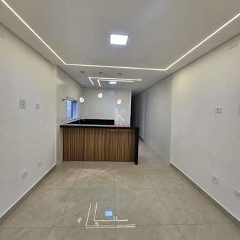 Casa em Praia Grande, bairro Mirim