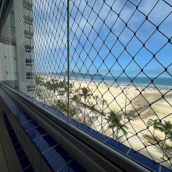 Apartamento em Praia Grande, bairro Guilhermina