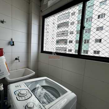 Apartamento em Praia Grande, bairro Guilhermina
