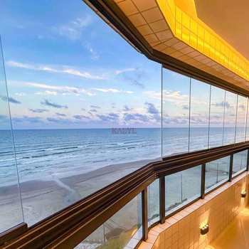 Apartamento em Praia Grande, bairro Caiçara
