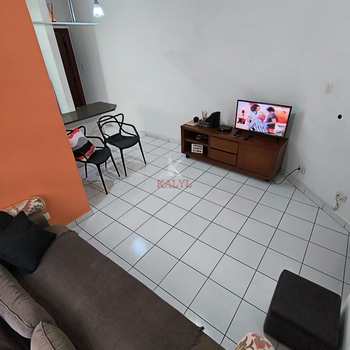 Apartamento em Praia Grande, bairro Canto do Forte