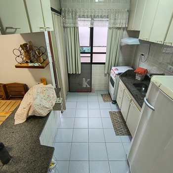 Apartamento em Praia Grande, bairro Canto do Forte