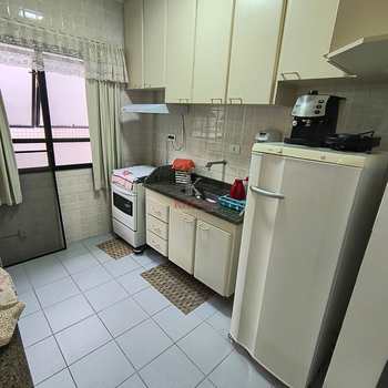 Apartamento em Praia Grande, bairro Canto do Forte