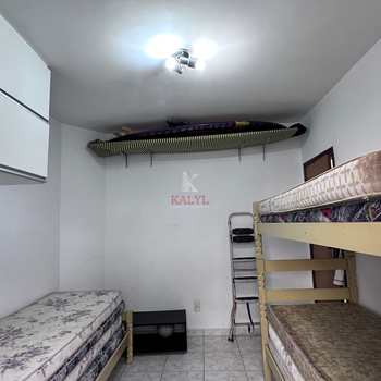 Apartamento em Praia Grande, bairro Guilhermina
