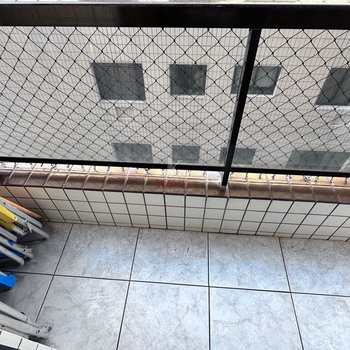 Apartamento em Praia Grande, bairro Guilhermina