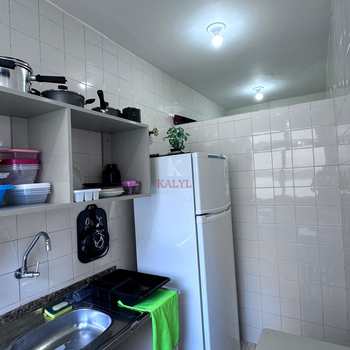 Kitnet em Praia Grande, bairro Canto do Forte