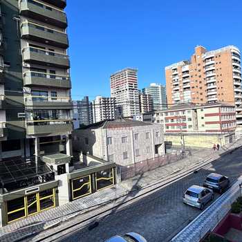 Apartamento em Praia Grande, bairro Guilhermina