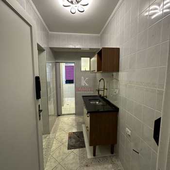 Kitnet em Praia Grande, bairro Guilhermina