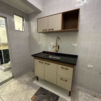Kitnet em Praia Grande, bairro Guilhermina