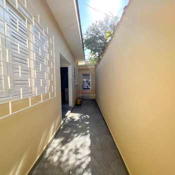 Casa em Praia Grande, bairro Canto do Forte