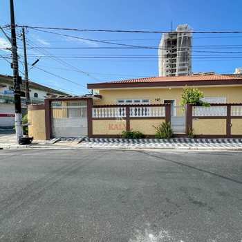 Casa em Praia Grande, bairro Canto do Forte