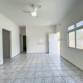 Casa em Praia Grande, bairro Canto do Forte