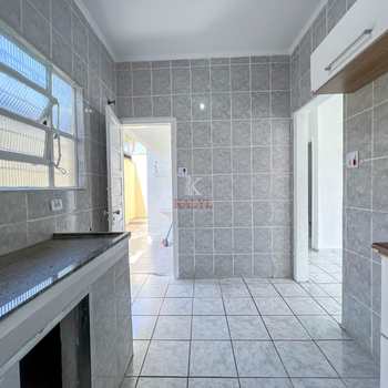 Casa em Praia Grande, bairro Canto do Forte