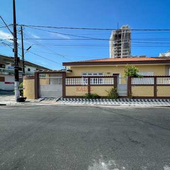Casa em Praia Grande, bairro Canto do Forte