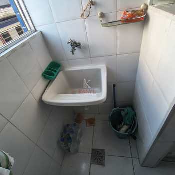 Kitnet em Praia Grande, bairro Guilhermina