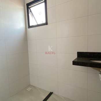 Casa em Praia Grande, bairro Ocian