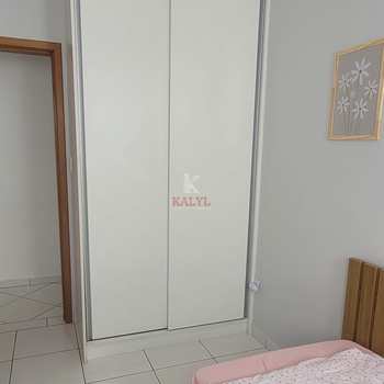 Apartamento em Praia Grande, bairro Guilhermina