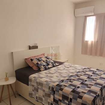 Apartamento em Praia Grande, bairro Guilhermina