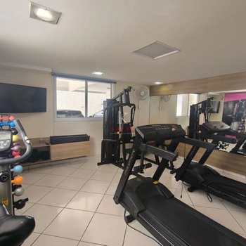 Apartamento em Praia Grande, bairro Guilhermina