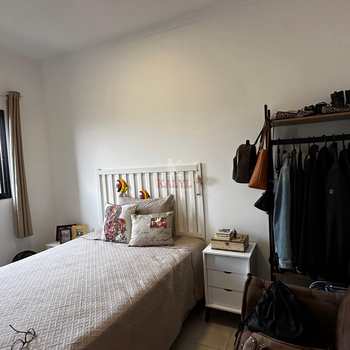 Casa de Condomínio em Praia Grande, bairro Guilhermina