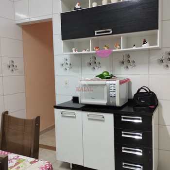 Casa em Praia Grande, bairro Caiçara