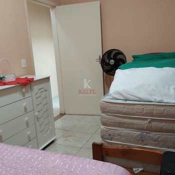 Casa em Praia Grande, bairro Caiçara