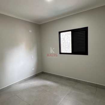 Casa em Praia Grande, bairro Guilhermina