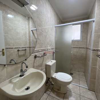 Apartamento em Praia Grande, bairro Guilhermina