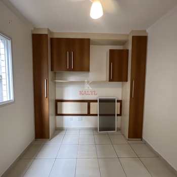 Apartamento em Praia Grande, bairro Guilhermina