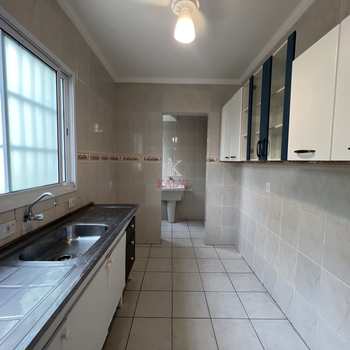 Apartamento em Praia Grande, bairro Guilhermina